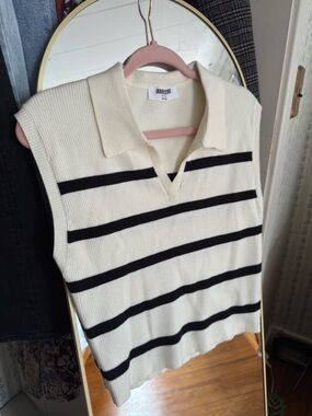 Striped Knit Sleeveless Sweater Top